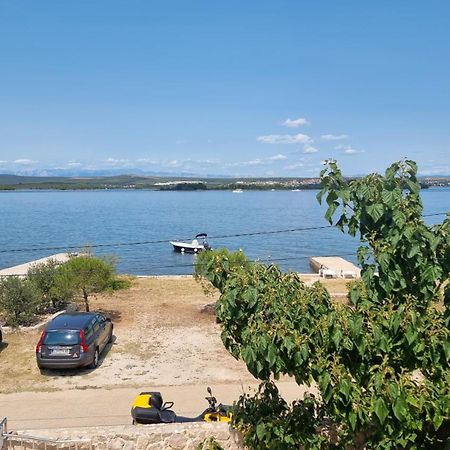 Apartment Lana Pašman Eksteriør billede