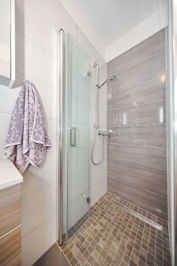 Apartment Lana Pašman Eksteriør billede